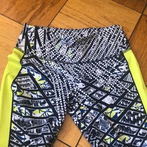 Onzie workout leggings